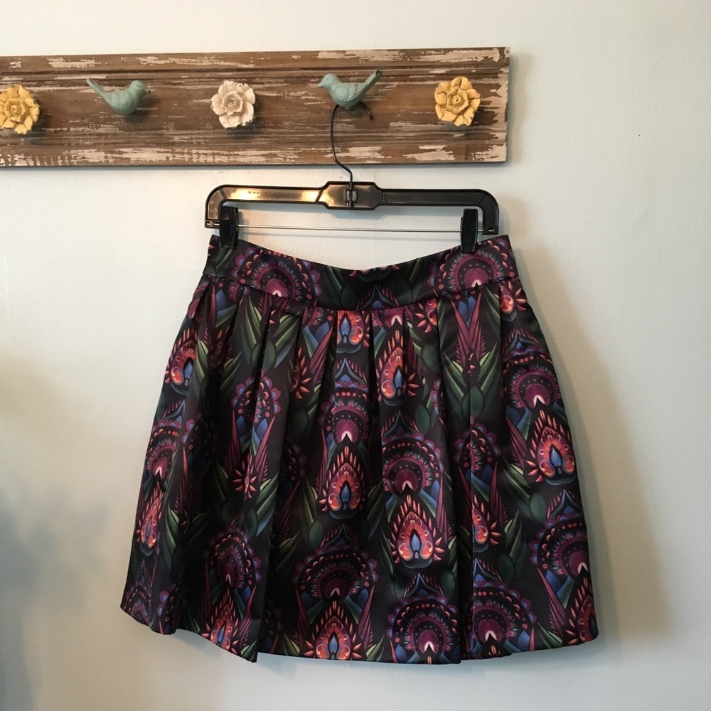 Alice + Olivia Pleated Box Skirt NWT Size 8 Purple Pink Floral Paisley Designer
